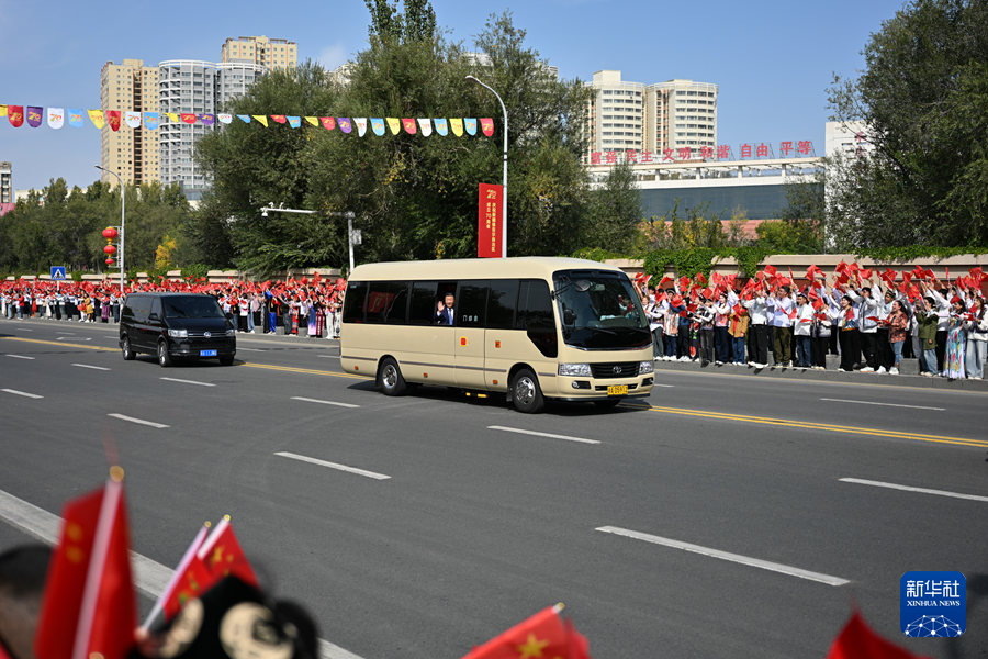 923磬йǡϯίϯϰƽųרִ³ľ룬ϯ½ά70ףǴӻס;Уϰƽ;ӭȺڻ⡣